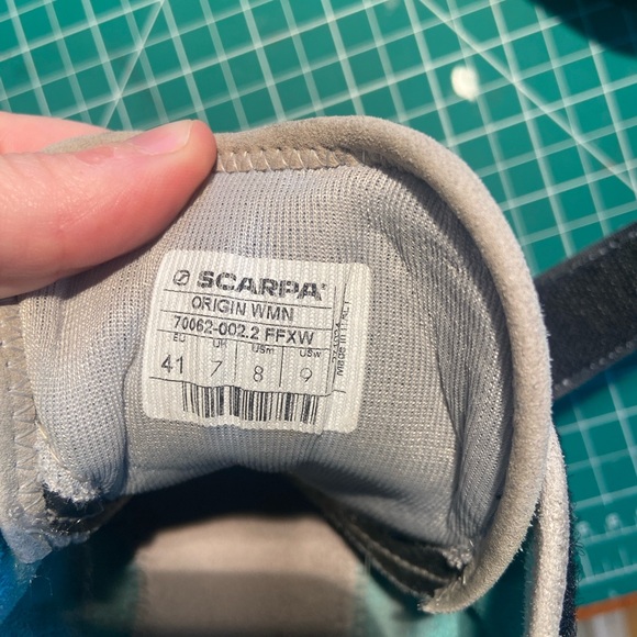 Gently used Scarpa Origin Women's climbing shoe size EU 41 / US W 9 / US M 8 - Picture 7 of 7